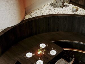 Black Restaurant Design